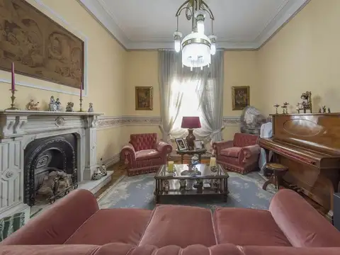 Casa en Venta con 1 cochera