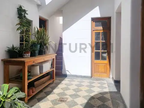 VENTA PH VILLA DEVOTO- 2 DORMITORIOS-PATIO Y TERRAZA-APTO CREDITO-SIN EXPENSAS-OPORTUNIDAD 