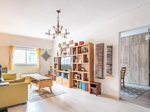 Lavalle 2700