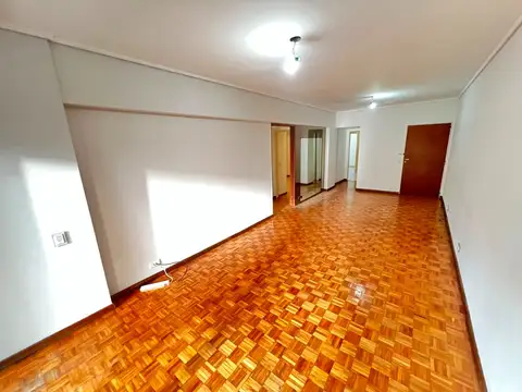 Avenida Olleros 2300, Piso 2