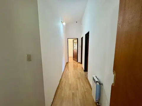 VENTA CASA VILLA ALLENDE 4 DORM PILETA
