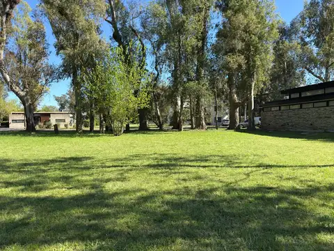 537 3500
