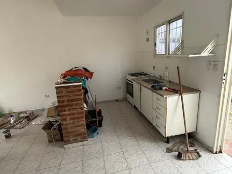 Casa 3 ambientes con 2 baños