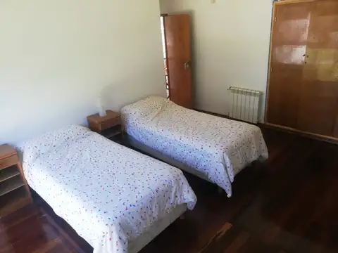 Casa en Alquiler Temporal con 3 cocheras