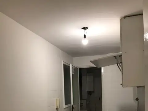 Oficina 3 ambientes con 1 baño