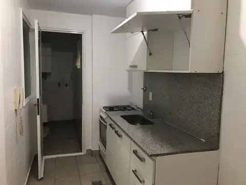 Alquiler 3 Ambientes con Balcón a La Calle - Palermo - Uso Profesional