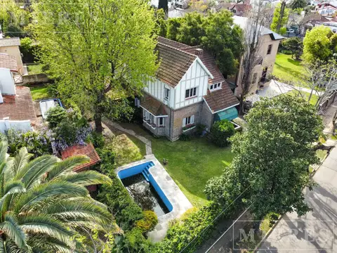 Gran casa estilo Ingles en la mejor zona de Tigre residencial.