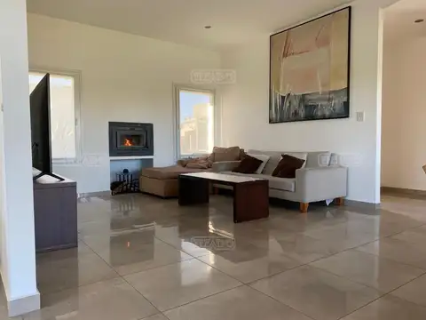 Casa en Alquiler en San Sebastián, USD 1.350
