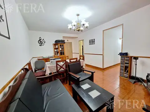Venta de departamento de 4 ambientes con balcón en Dock Sud