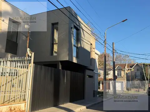Casa en Venta en Villa Sarmiento, USD 265.000