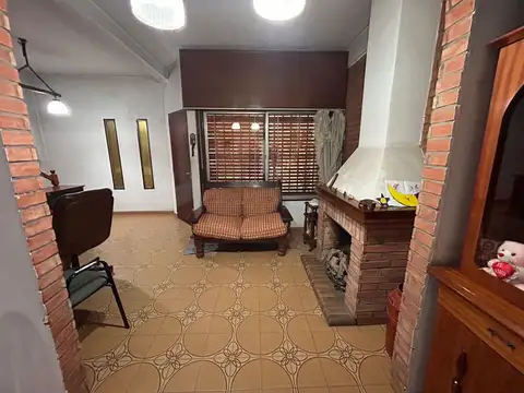 VENTA CASA 4 AMBIENTES - JOSE C PAZ
