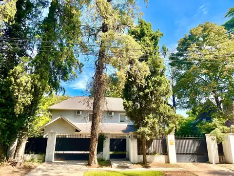 Casa en Venta en Ituzaingo, USD 460.000