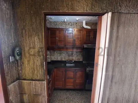 Casa 5 ambientes con 1 baño