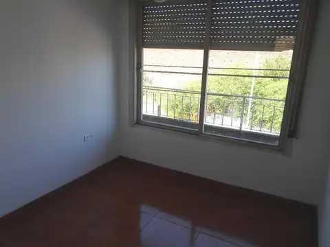 Departamento 4 ambientes con 3 baños