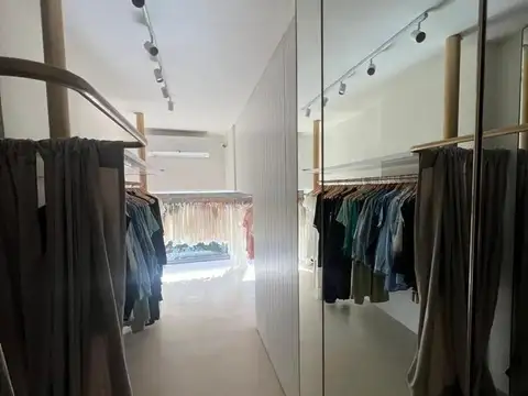 Local en Alquiler en Plaza San Martín, $ 1.500.000