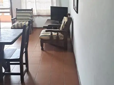 Departamento 3 AMB con Cochera- en Villa Gesell-ESCUCHO OFERTA