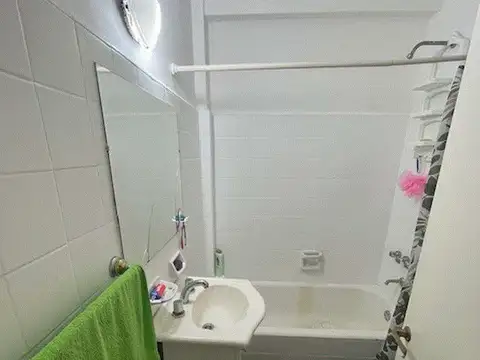 Paraguay 5400, Piso PB