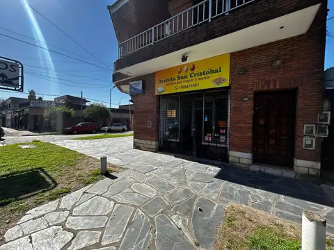 LOCAL DE 4X10 EN ALQUILER-TEMPERLEY SOBRE AVENIDA