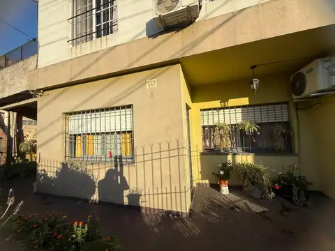 Vicente Lopez  al 4400