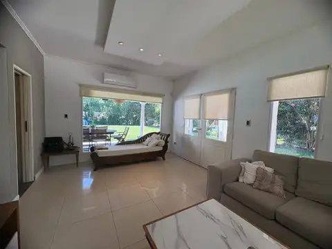 CASA EN VENTA HARAS SANTA MARIA - ESCOBAR