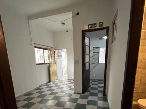 Depto Tipo Casa en Alquiler de 2 ambientes