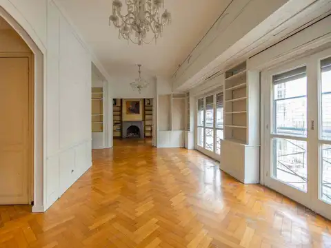 Departamento en Venta de 6 ambientes