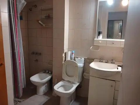 Pedro Zani 100, Piso 1