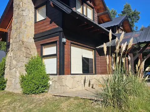 Venta Casa Impecable en Barrio Lomas del Correntoso