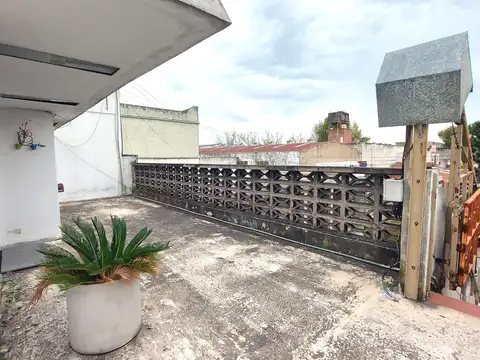 Depto Tipo Casa en Venta de 4 ambientes