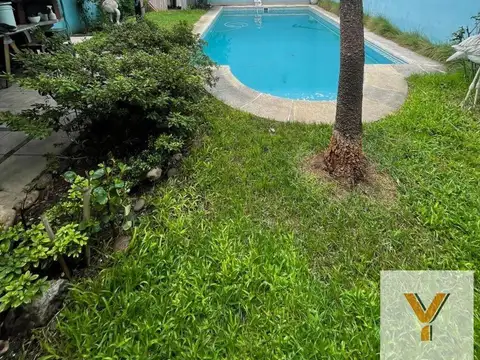 Casa 6 ambientes con 3 baños
