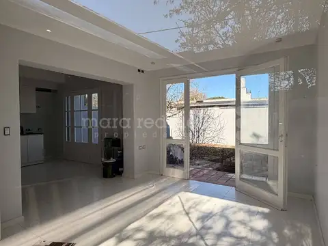 Depto Tipo Casa 2 ambientes con 1 baño