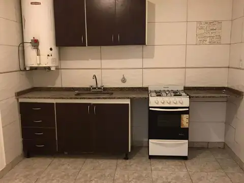 Departamento 3 amb con Local a la calle