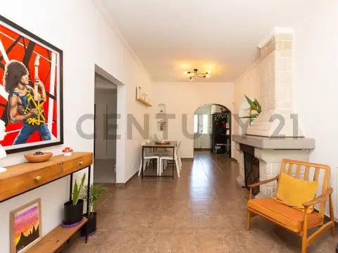 Casa en Venta en Barrio Parque Leloir, USD 330.000