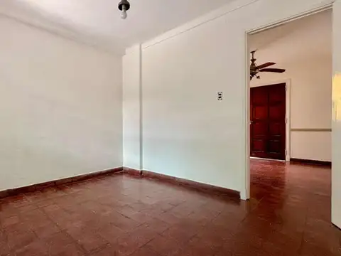 Depto Tipo Casa en Venta 56 años