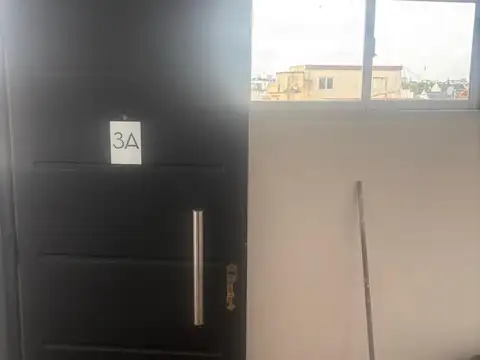 DEPARTAMENTO 2 AMBIENTES 30 M2. LACARRA 1650 PISO 3º "A" POR ESCALERA, GERLI AVELLANEDA.