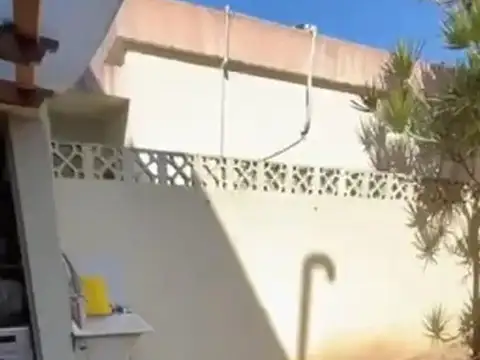Depto Tipo Casa en Alquiler de 3 dormitorios