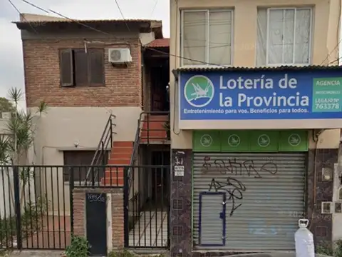 Depto Tipo Casa en Alquiler en Ramos Mejia, $ 1.200.000