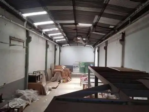 Galpon en Alquiler en Olivos Maipu/Uzal, $ 2.500.000