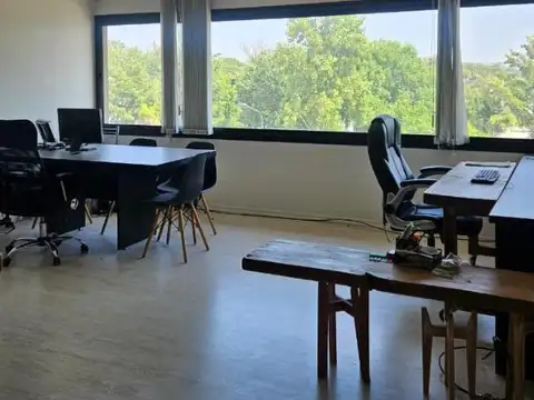 Oficina en Venta 15 años