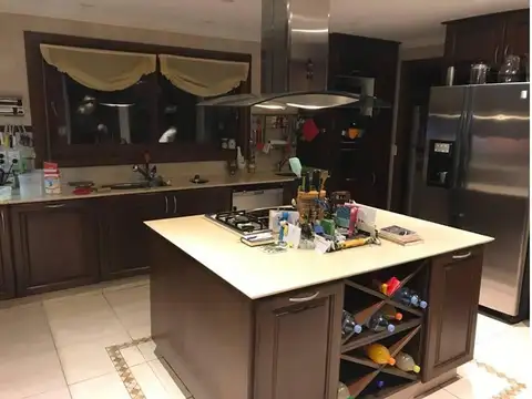 Casa en Alquiler de 5 dormitorios