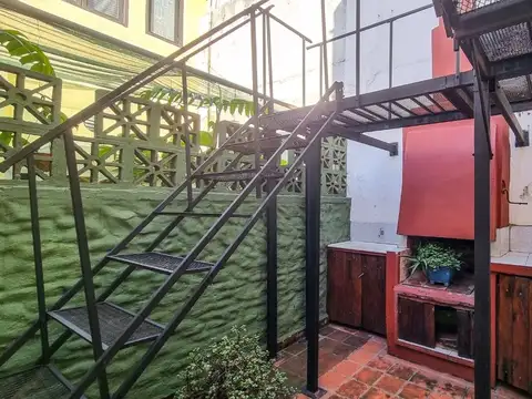 Depto Tipo Casa en Venta 40 años