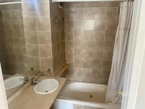 Departamento en Alquiler en San Isidro Vías / Rolon, $ 720.000