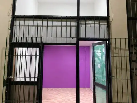 LOCAL EN GALERÍA EN ALQUILER EN QUILMES CENTRO