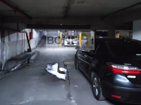 Cochera en excelente ubicacion