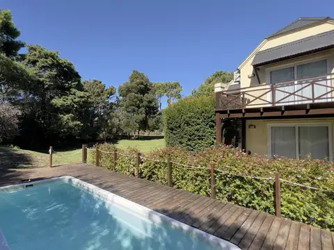 Hotel en Venta en Valeria del Mar, USD 960.000