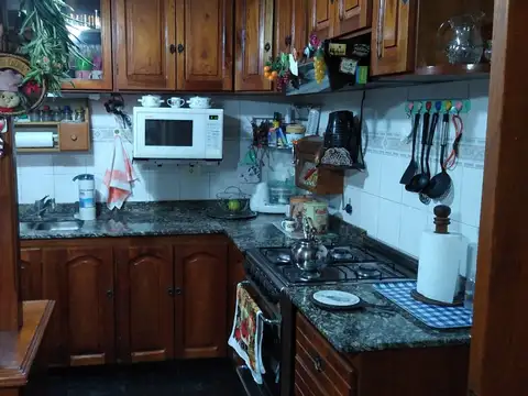 EXCELENTE DUPLEX DE 3 AMBIENTES CENTRO DE MERLO