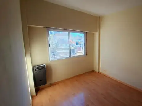 DPTO 2 AMBIENTES CON BALCON