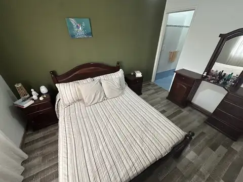 Retasada: 3 dormitorios, garage y terraza en Arroyito Río