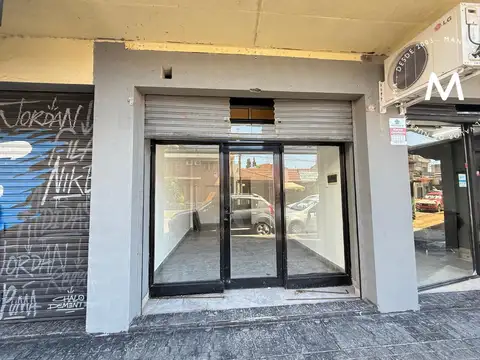 Local en Alquiler en Villa Ballester, $ 450.000