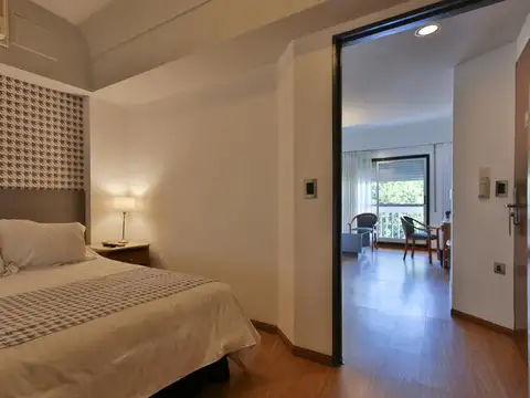 Hotel en Venta 56 años
